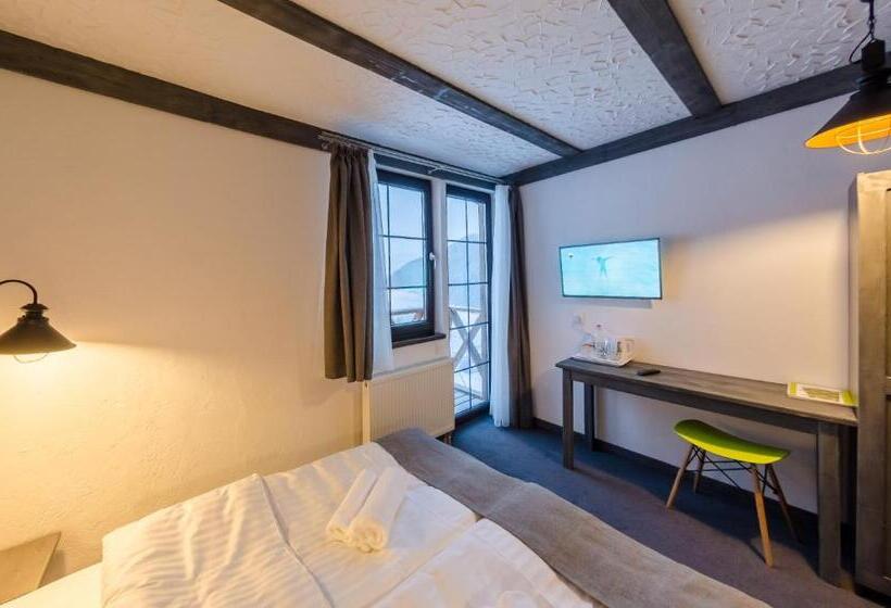 اتاق استاندارد با بالکن, Chalet Crepdechine