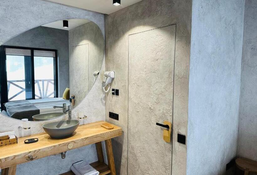 اتاق استاندارد با بالکن, Chalet Crepdechine