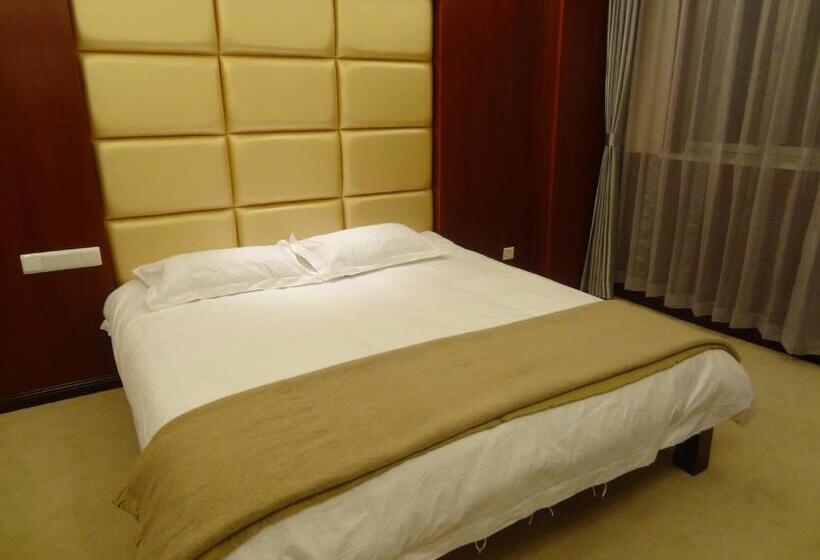 수피리어 스위트, Chengde Hui Long