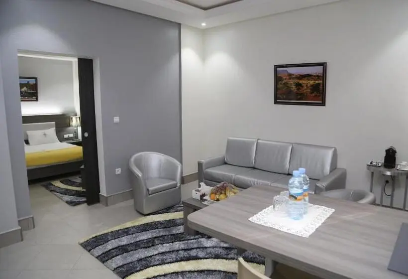 سوییت جونیور لوکس, Nouakchott