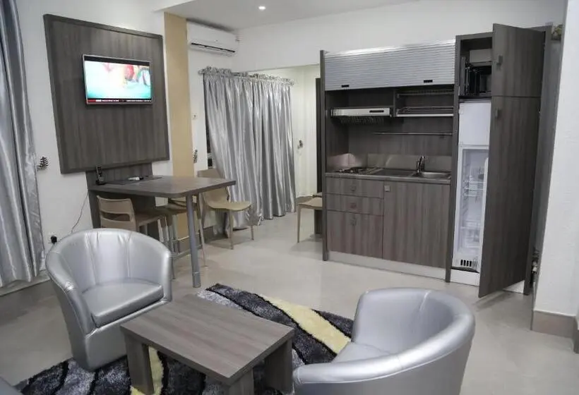 سوییت جونیور لوکس, Nouakchott