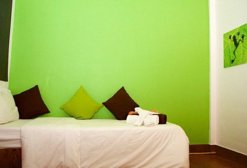 اتاق خانوادگی با چشمانداز باغ, Villa Anakao Mauritius