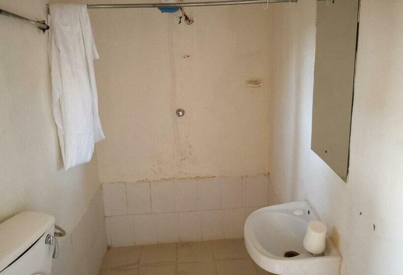 اتاق استاندارد, Triple Eden Resort Naivasha