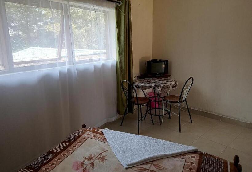 اتاق استاندارد, Triple Eden Resort Naivasha