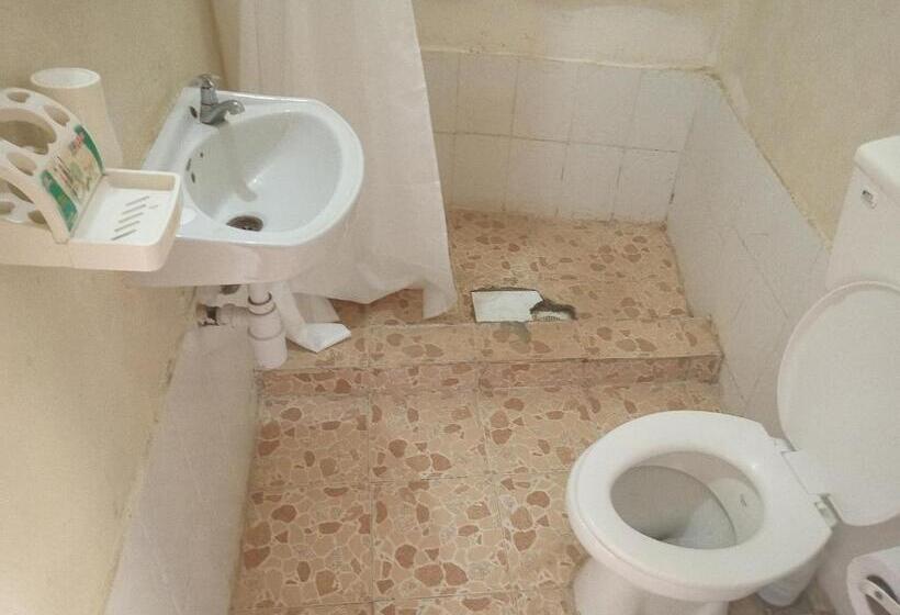 اتاق استاندارد, Triple Eden Resort Naivasha