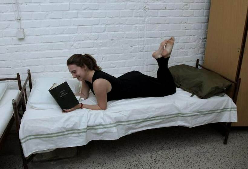 스탠다드 트리플 룸, 10z Bunker