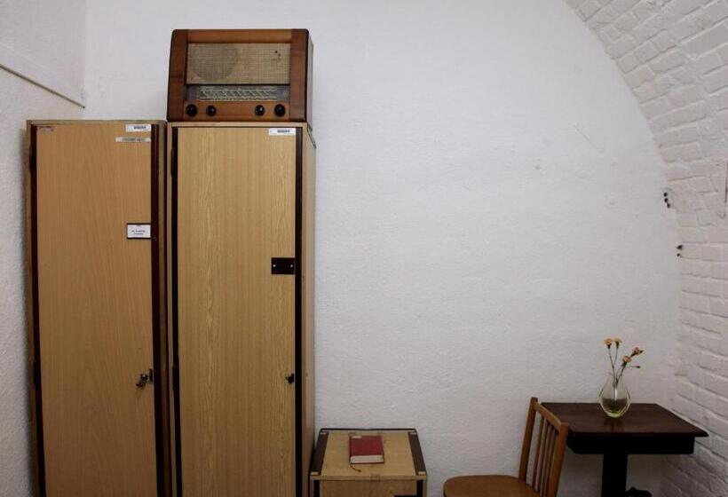 חדר סטנדרט חדר אמבטיה משותף, 10z Bunker