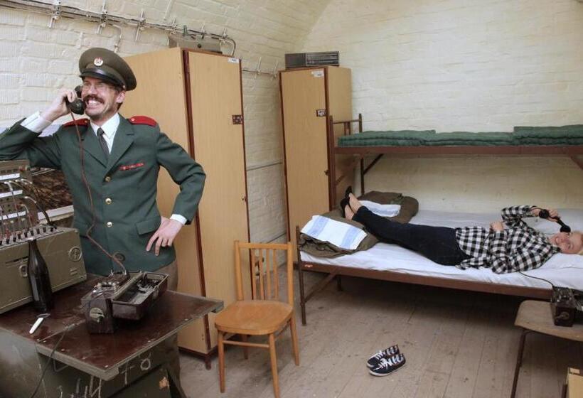 חדר סטנדרטי לחמישה אנשים, 10z Bunker