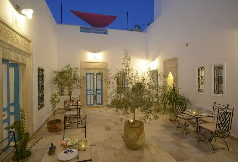 سوییت, Dar R'bat