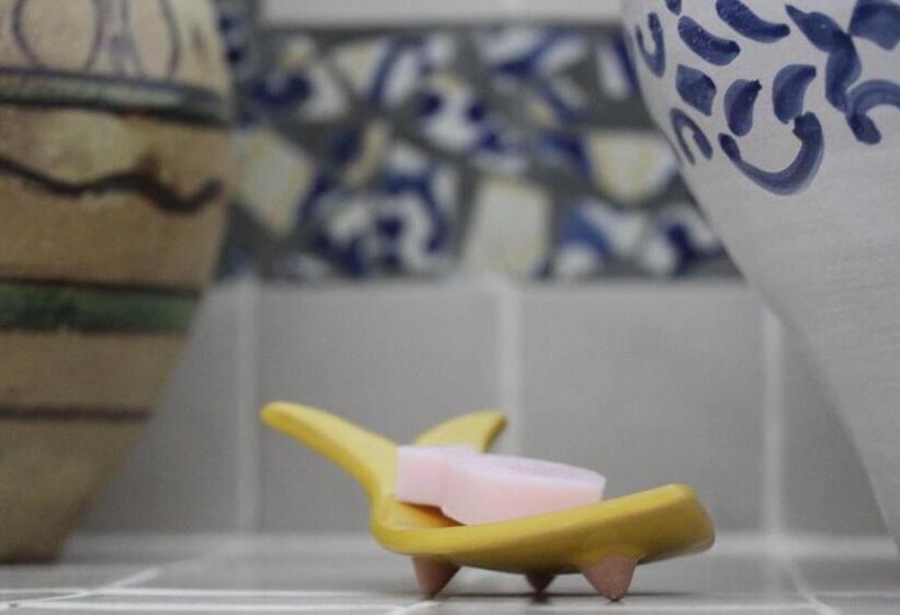 Люкс, Dar R'bat