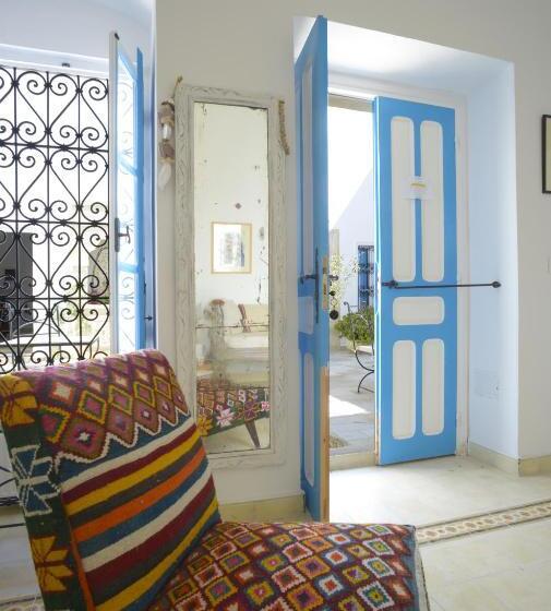 سوییت, Dar R'bat