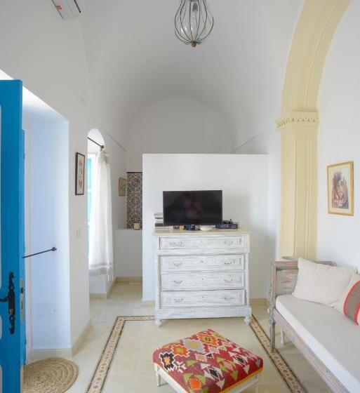 سوییت, Dar R'bat