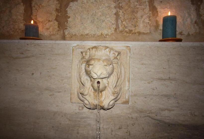 Люкс, Dar R'bat