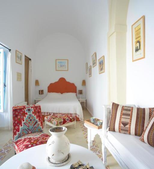 سوییت, Dar R'bat