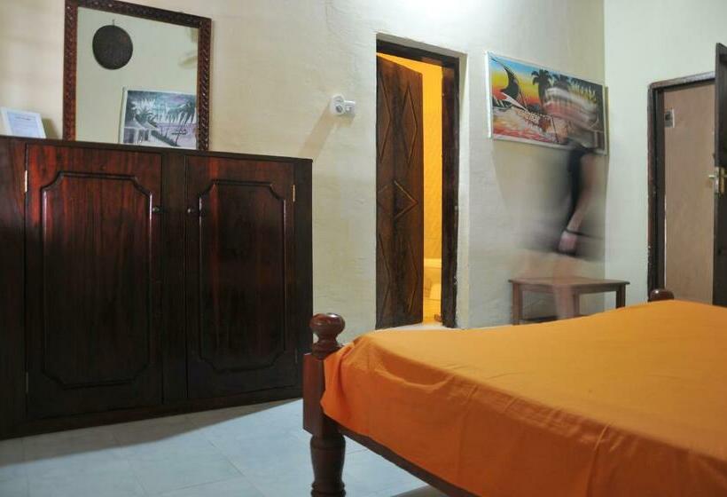 غرفة قياسية, Mama Njoe Lodge