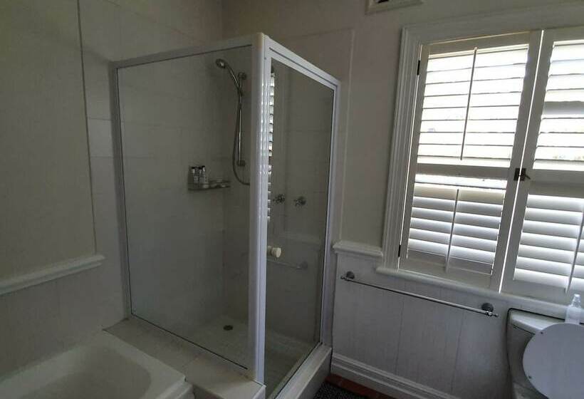 スタンダードルーム, Southey House