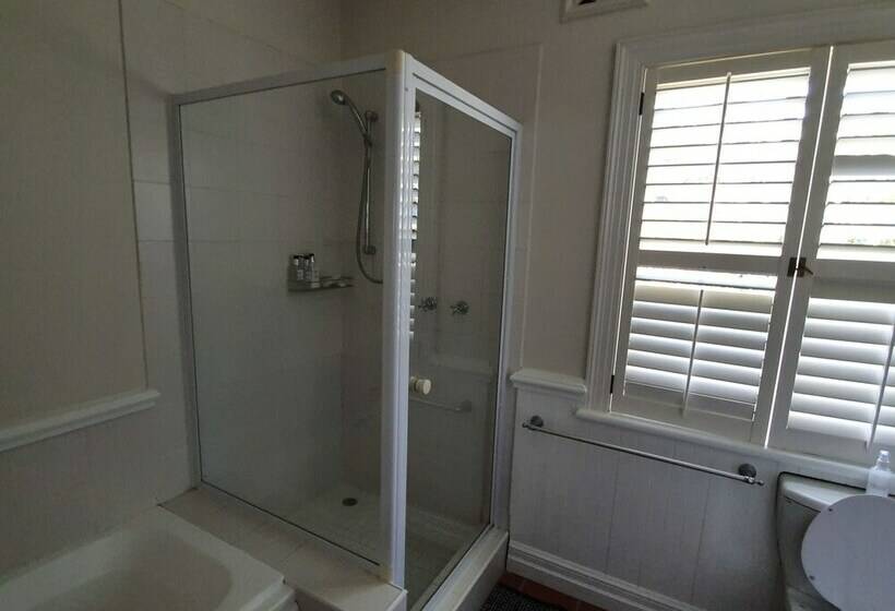 スタンダードルーム, Southey House