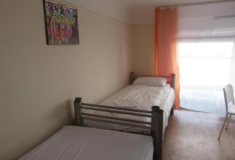 اتاق استاندارد چهار تخته, Center Hostel And Guest House