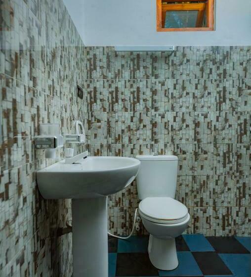 Номер Стандарт, Athina & Restaurant