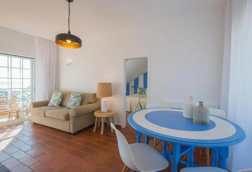 Huoneisto 1 Makuuhuone Merinäkymä, Villa Eira