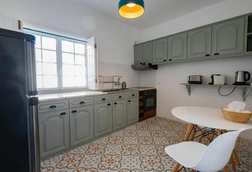 Huoneisto 3 Makuuhuonetta, Villa Eira