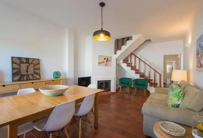 Huoneisto 3 Makuuhuonetta, Villa Eira