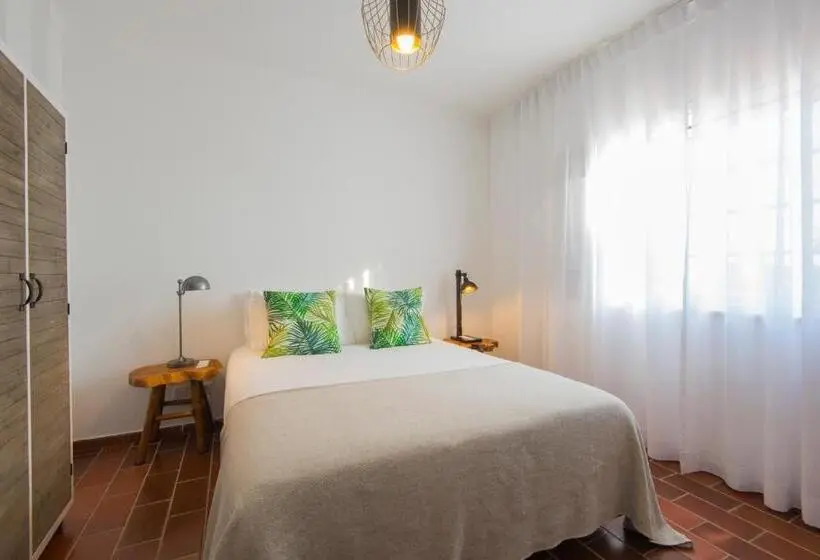 Huoneisto 3 Makuuhuonetta, Villa Eira