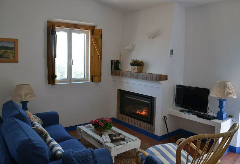 منزل غرفتين نوم, Casas De Juromenha