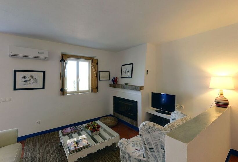 Дом 2 Спальни, Casas De Juromenha