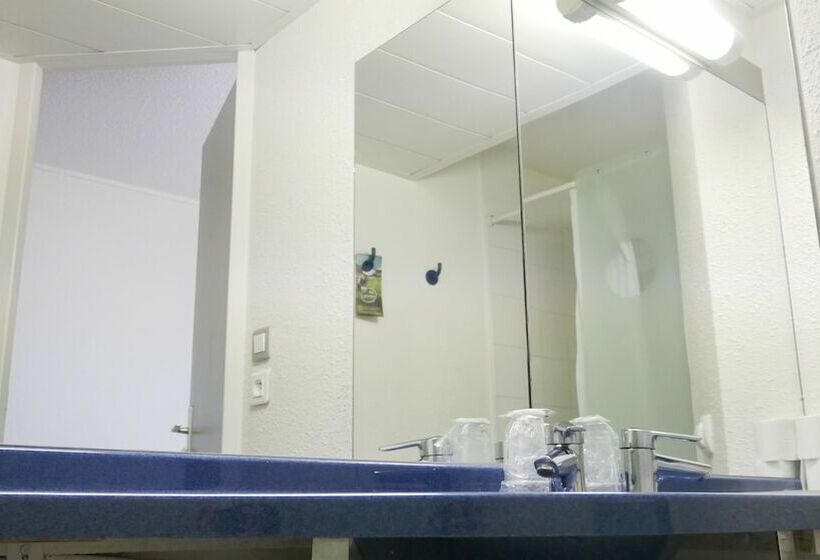 غرفة قياسية ثلاثية, Ibis Budget Narbonne Sud A9/a61