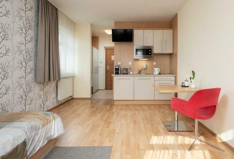 标准工作室, Osvit