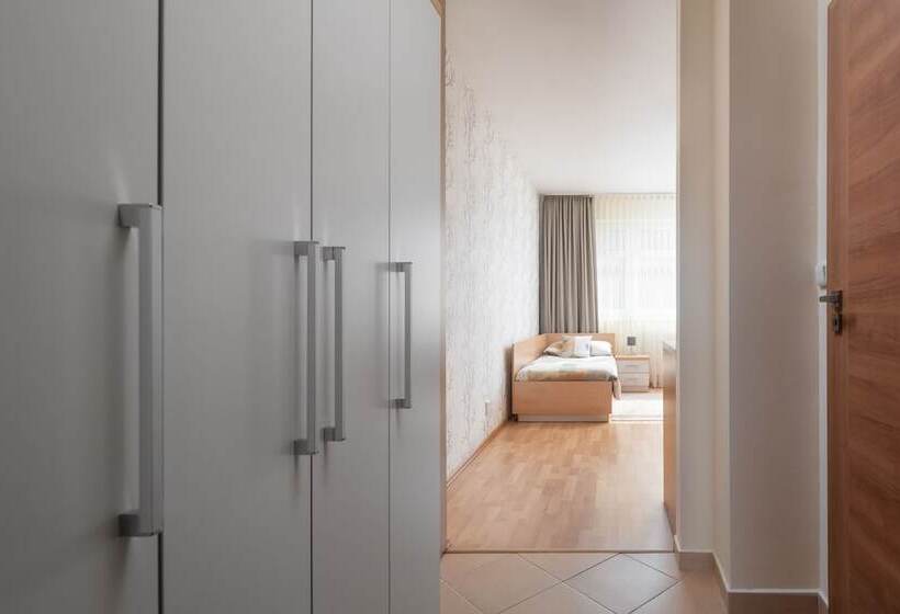 标准工作室, Osvit