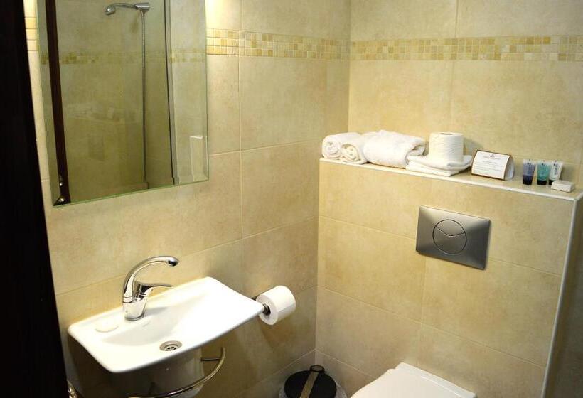 اتاق لوکس, Taybeh Golden