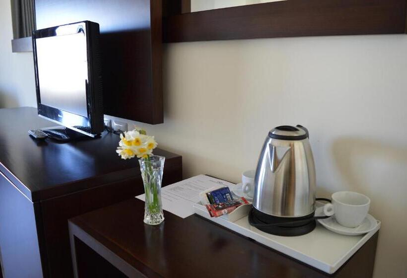 اتاق پرمیوم, Taybeh Golden