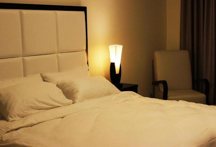 اتاق لوکس چهار تخته, Taybeh Golden