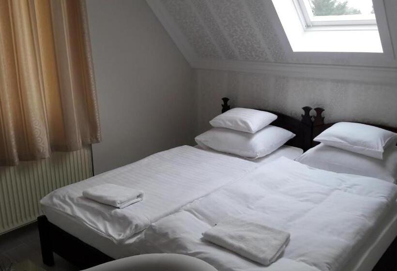 Трехместный Номер Комфорт, Kemence Csárda és Szálloda