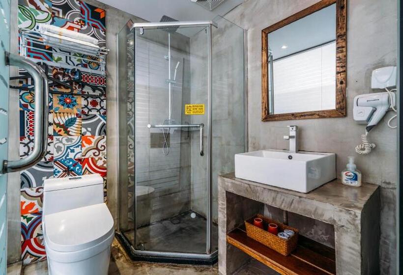 اتاق استاندارد, Sonderia Hostel & Bar   Lazybones Hostel