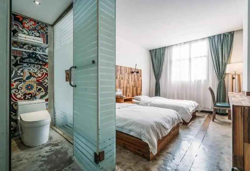 スタンダードルーム, Sonderia Hostel & Bar Lazybones Hostel