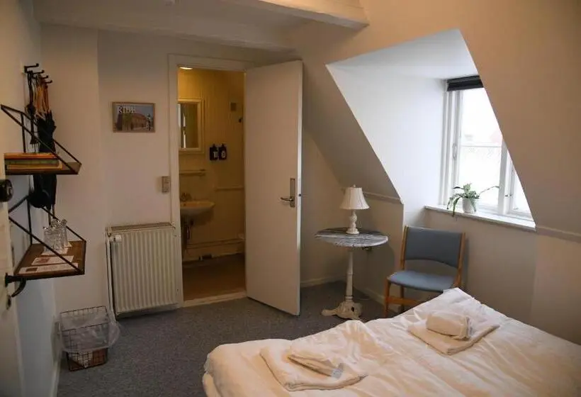 Casa 1 Camera da Letto, Den Gamle Arrest