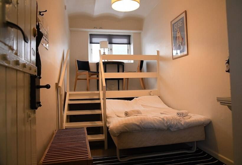 스탠다드 룸 공동 욕실, Den Gamle Arrest