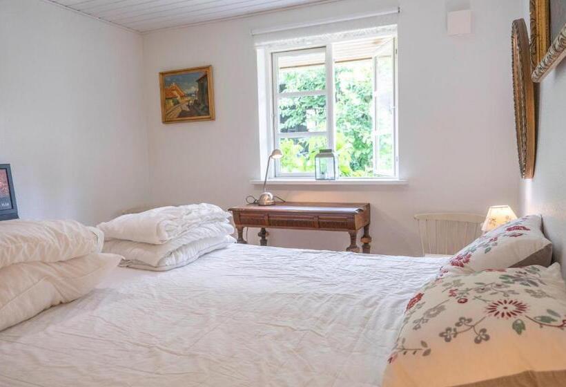 Номер Стандарт, Skortskær Bondegårdsferie