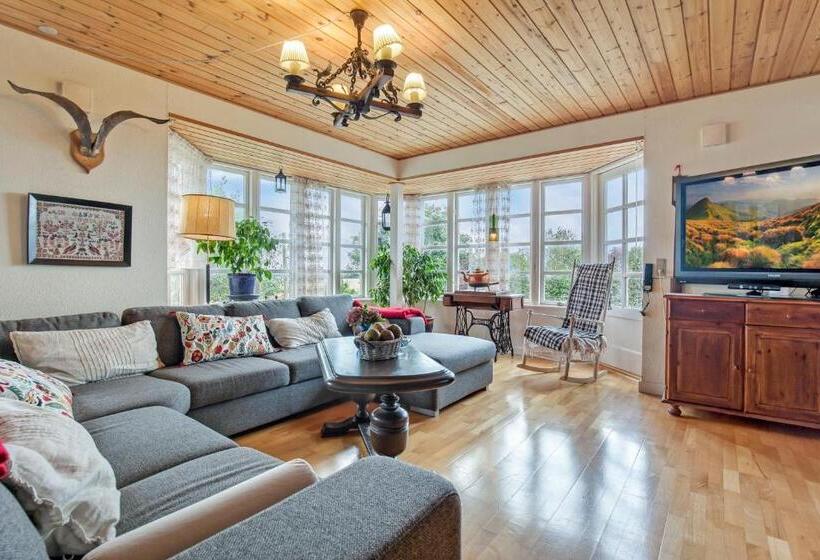 Люкс, Skortskær Bondegårdsferie