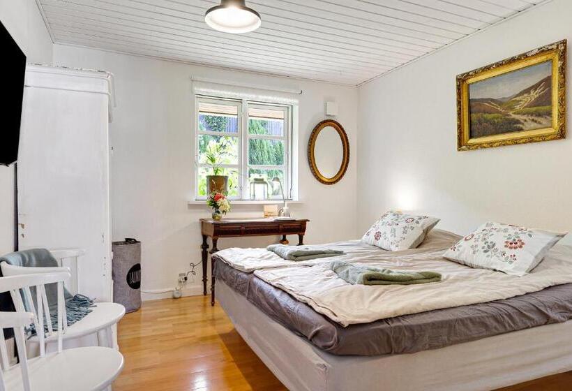 Номер Стандарт, Skortskær Bondegårdsferie