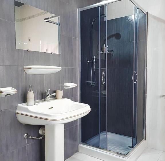 اتاق لوکس چهار تخته, Villa Zammitella