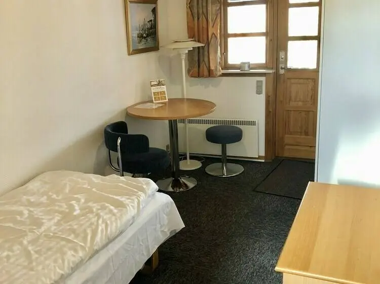 Standard Yhden Hengen Huone, Danhostel Sandvig