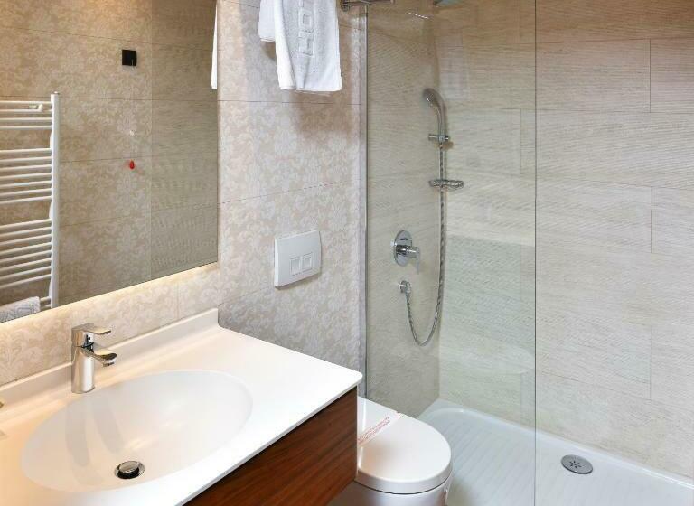 اتاق لوکس, Heritage Hotel Krone