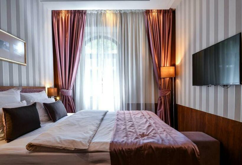 اتاق لوکس, Heritage Hotel Krone