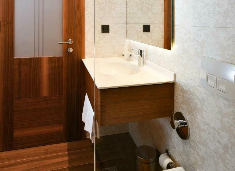 اتاق لوکس, Heritage Hotel Krone