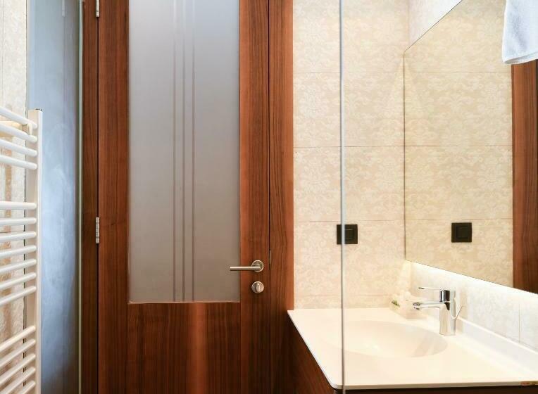 اتاق لوکس, Heritage Hotel Krone