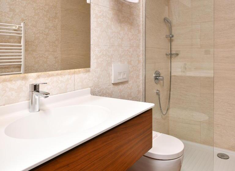 اتاق لوکس, Heritage Hotel Krone